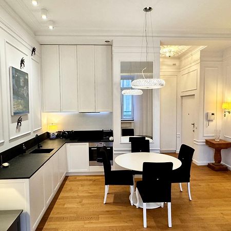 Mondrian Luxury Suites & Apartments Old Town Варшава Экстерьер фото
