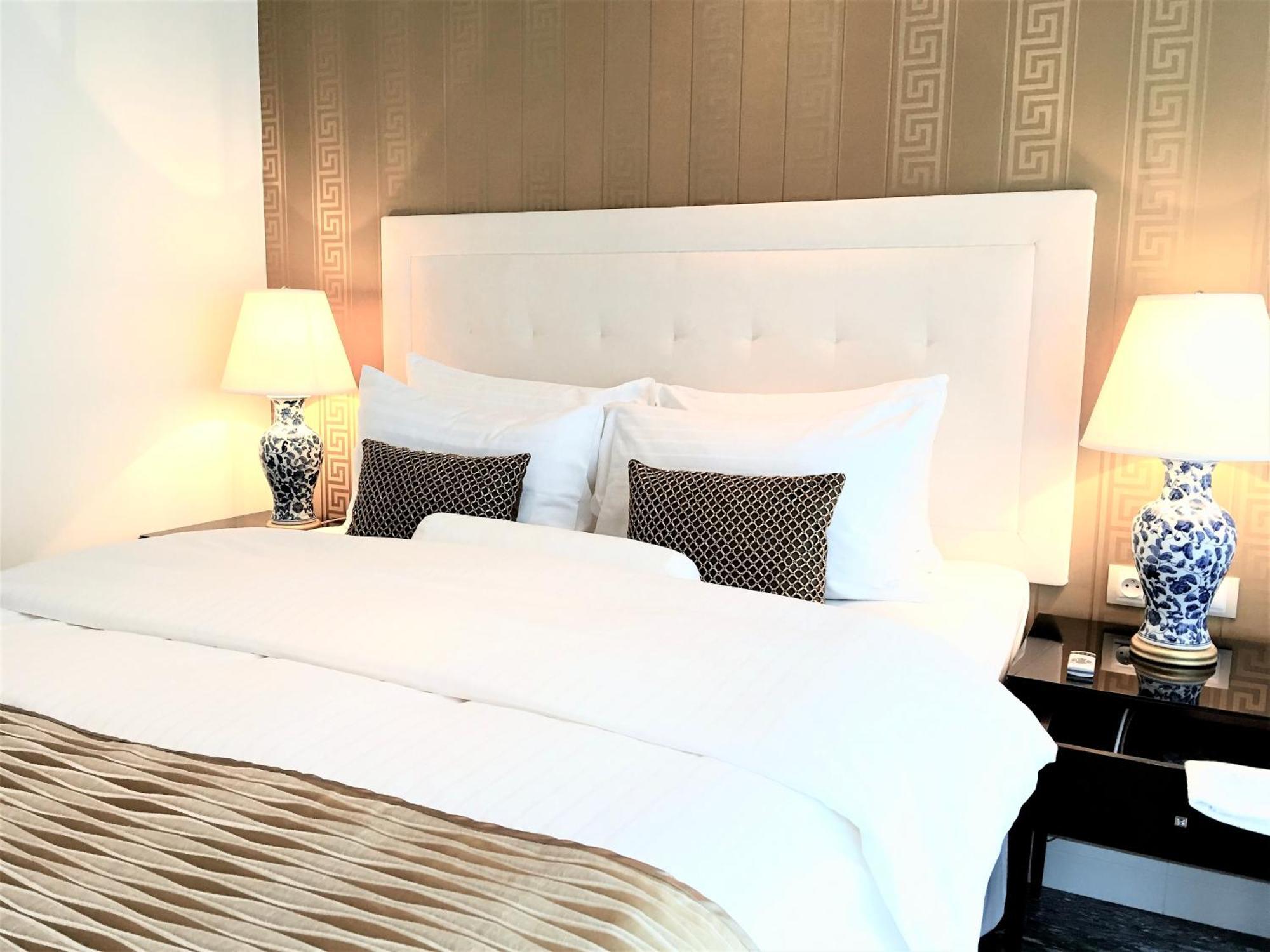 Mondrian Luxury Suites & Apartments Old Town Варшава Номер фото