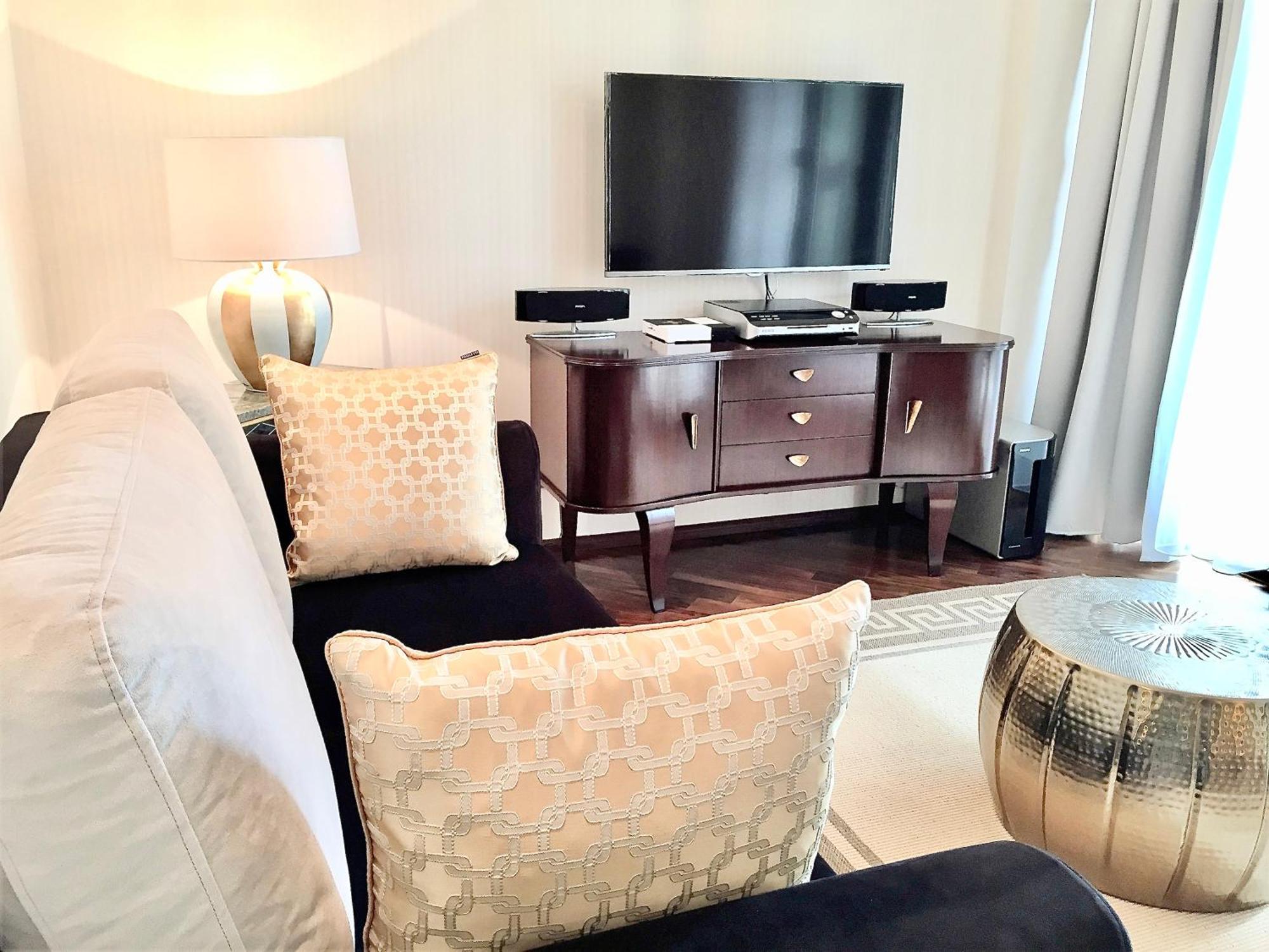 Mondrian Luxury Suites & Apartments Old Town Варшава Номер фото