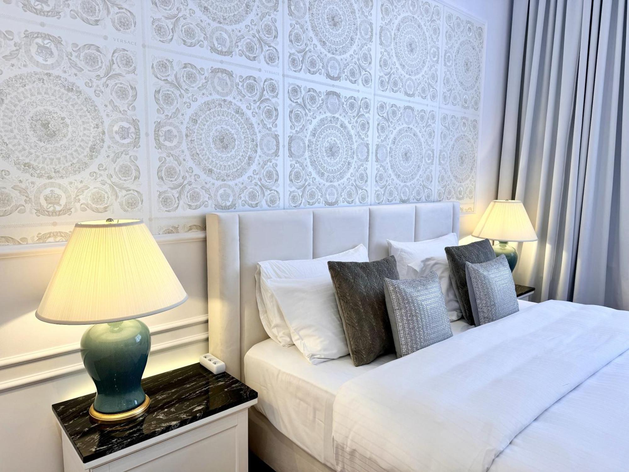 Mondrian Luxury Suites & Apartments Old Town Варшава Номер фото